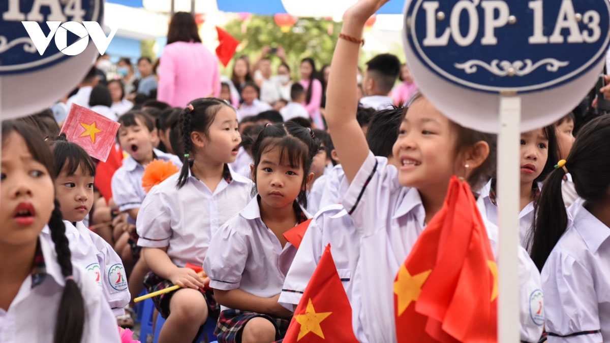 First face-to-face opening ceremony of new school year post pandemic